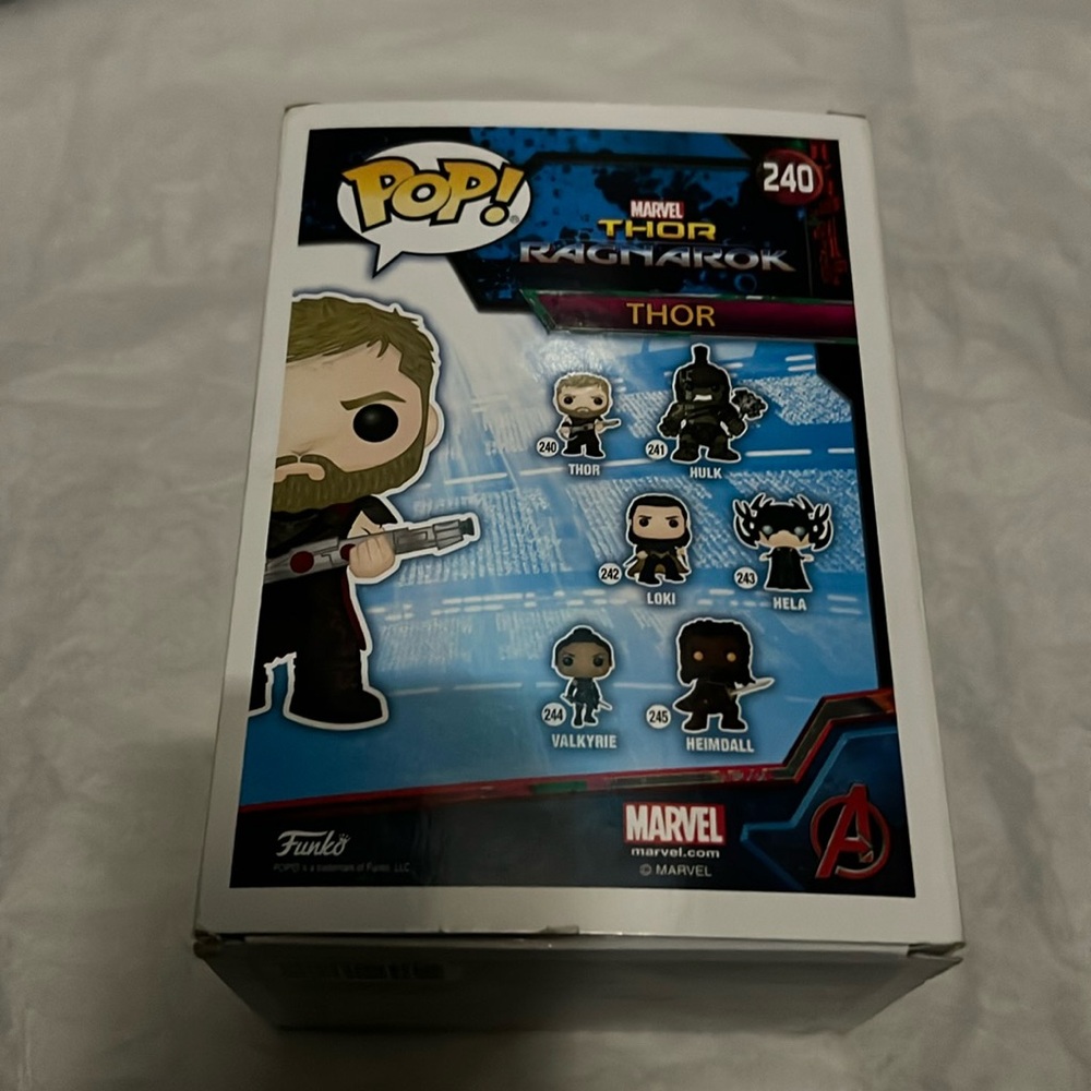 Funko Pop - Thor Ragnarok #240 - Picture 4 of 7